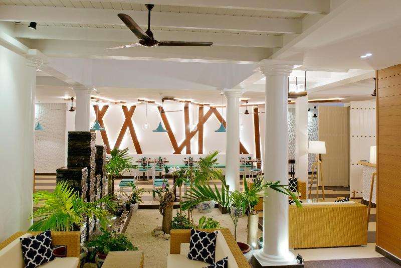 Crystal Sands Beach Hotel At Maafushi Exterior foto