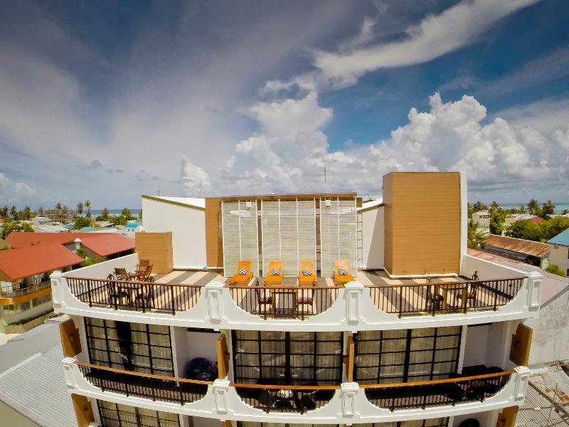 Crystal Sands Beach Hotel At Maafushi Exterior foto