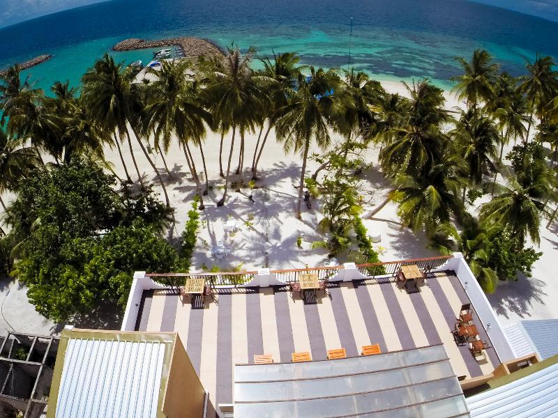Crystal Sands Beach Hotel At Maafushi Exterior foto