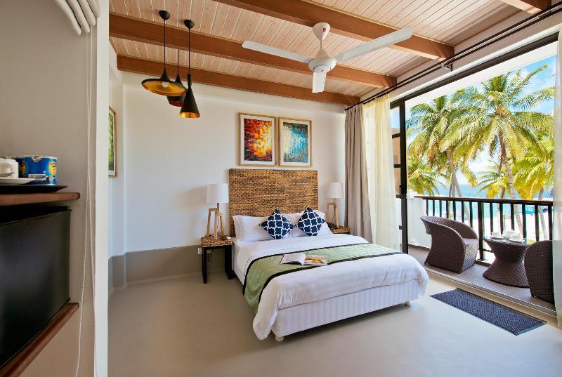Crystal Sands Beach Hotel At Maafushi Exterior foto