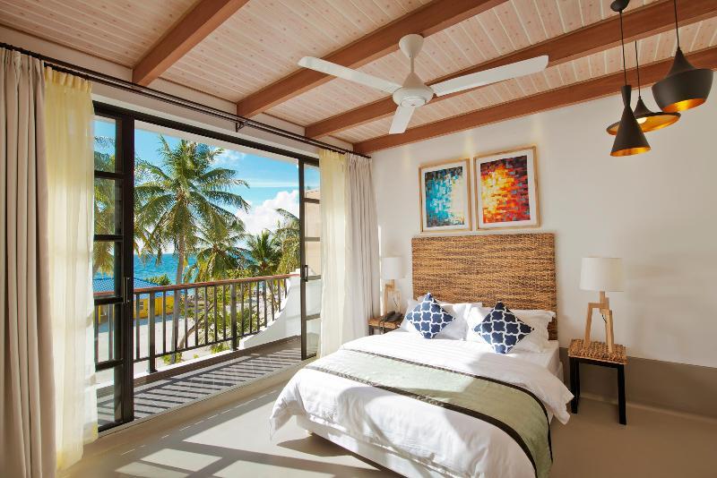 Crystal Sands Beach Hotel At Maafushi Exterior foto