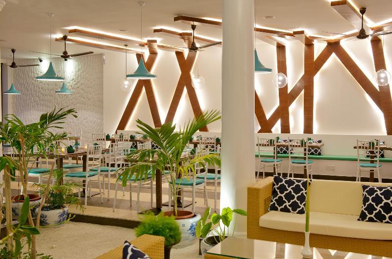 Crystal Sands Beach Hotel At Maafushi Exterior foto